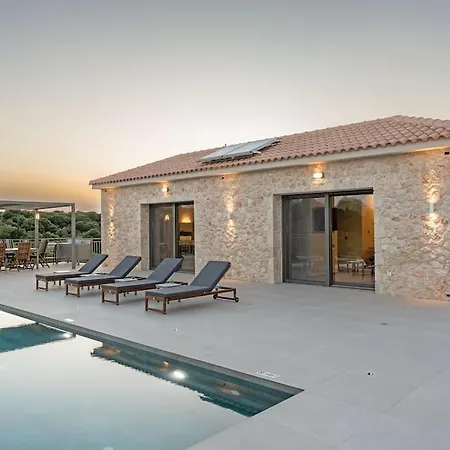Brand New: Kefalonia Stone - Trapezaki Retreat ヴィラ トラペザキ