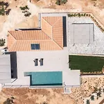 Brand New: Kefalonia Stone - Trapezaki Retreat Trapezaki (Kefalonia)
