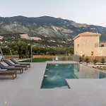 וילה Brand New: Kefalonia Stone - Trapezaki Retreat טרפזאקי