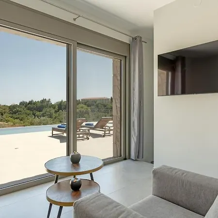 Brand New: Kefalonia Stone - Trapezaki Retreat Villa