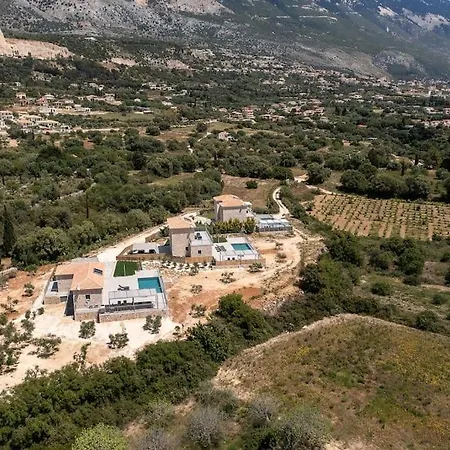 Brand New: Kefalonia Stone - Trapezaki Retreat Villa Trapezaki (Kefalonia)