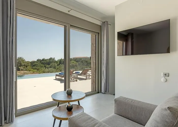 Brand New: Kefalonia Stone - Trapezaki Retreat Villa