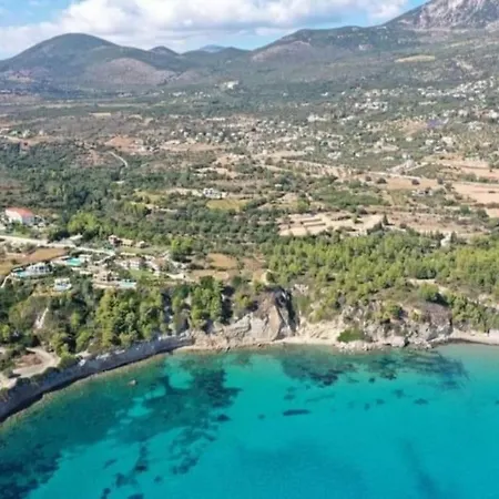 Brand New: Kefalonia Stone - Trapezaki Retreat * טרפזאקי