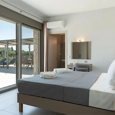 וילה Brand New: Kefalonia Stone - Trapezaki Retreat טרפזאקי