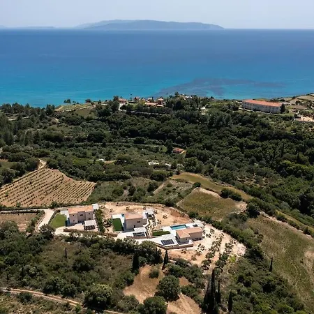 Brand New: Kefalonia Stone - Trapezaki Retreat וילה טרפזאקי